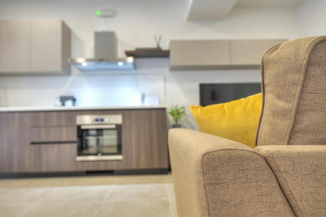 Brand New And Tastefully Furnished 2 Bedroom Apartment Ddif1-2 Gzira المظهر الخارجي الصورة